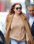 lindsay-lohan-street-style-01-10-2019-9.jpg