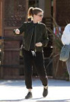 pregnant-kate-mara-out-for-lunch-in-los-angeles-02-06-2019-5.jpg