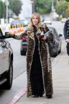 suki-waterhouse-out-in-la-8.jpg