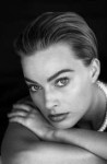 margot-robbie-harper-s-bazaar-magazine-december-2018-januar[...].jpg