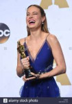 los-angeles-california-usa-28th-feb-2016-brie-larson-laughs[...].jpg