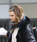 lily-james-at-a-studio-in-west-london-04-04-2019-3.jpg