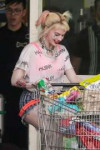 margot-robbie-birds-of-prey-set-in-los-angeles-04-12-2019-2.jpg