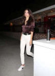 emily-ratajkowski-casual-style-leaving-dinner-in-eagle-rock[...].jpg