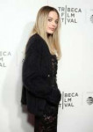 margot-robbie-dreamland-premiere-at-the-tribeca-film-festiv[...].jpg