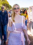 elle-fanning-out-at-72nd-annual-cannes-film-festival-05-14-[...].jpg