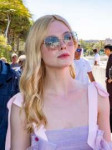 elle-fanning-out-at-72nd-annual-cannes-film-festival-05-14-[...].jpg