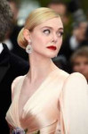 elle-fanning-2019-cannes-film-festival-opening-ceremony-9.jpg