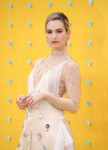 lily-james-yesterday-premiere-in-london-12.jpg