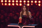 sandra-bullock-accepts-the-award-at-the-2019-mtv-movie-tv-a[...].jpg