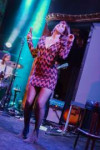 mary-elizabeth-winstead-performs-with-her-band-in-san-franc[...].jpg