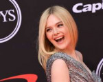 01-elle-fanning.jpg