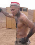 jake-gyllenhaal-shirtless-jarhead.png