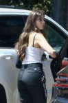 hailee-steinfeld-out-shopping-in-malibu-08-01-2019-7.jpg