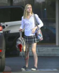 Elle-Fanning-in-Mini-Skirt--03.jpg