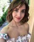 alison-brie-in-brock-collection-dress-instagram-photos-08-0[...].jpg