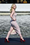 elle-fanning-walks-the-runway-for-the-loreal-fashion-show-i[...].jpg