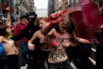 Femen+Activists+Interrupt+Pro+Life+Rally+V5lTVpnprXZl.jpg