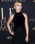 scarlett-johansson-elle-s-2019-women-in-hollywood-event-5.jpg