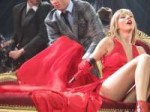 Taylor-Swift-upskirt.jpg