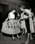 Elvis-fans-1950s.jpg