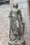 18928614-statue-of-joan-of-arc-in-the-abbey-of-mont-saint-m[...].jpg