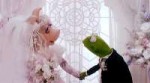 MISS-PIGY-and-Kermit-2.gif