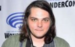 GerardWay2017GettyImages-663611078-920x584.jpg