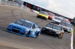 Martin-Truex-Jr-vs-Kyle-Larson-1300x867.jpg