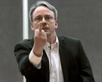 linus-torvalds-middle-finger.jpg