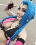 LoL-Cosplay-League-of-Legends-фэндомы-Jinx-4430837.jpeg