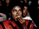 101018-Michael-Jackson-Eating-Popcorn-Gif.gif