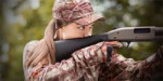 camo-hunting-gloves-hats-hunter-girl-shooting-shotgun[1].jpg