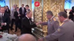 Как выпивает Путин - особая техника КГБ.mp4